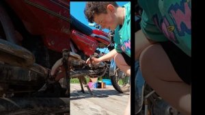 Очень легко и быстро снять глушитель на мопеде альфа 🏍️