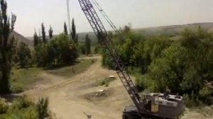 Большой кран на колесах.mp4