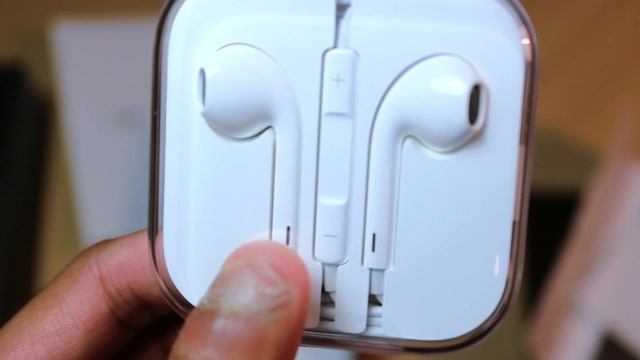 iPhone 5 Unboxing (New iPhone 5 2012 Unboxing Black & Slate 32GB)