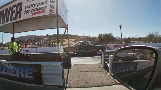 1998 Pontiac Grand Prix GTP vs. VW Karmann Ghia смотреть онлайн