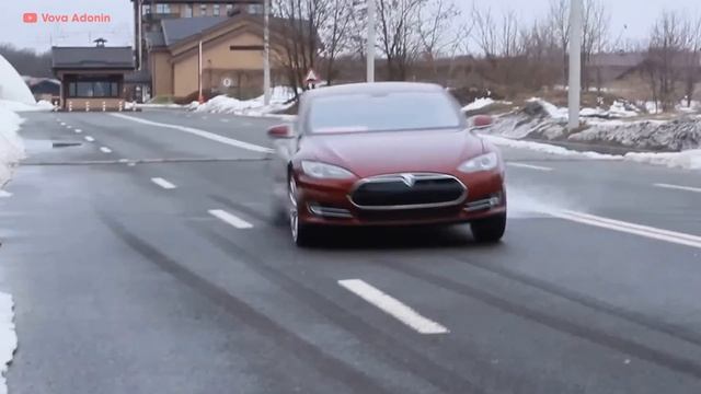 TESLA - Everything You Need to Know | Up to Speed смотреть онлайн