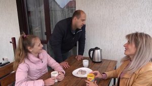 У Леры ПОЯВИЛАСЬ СОБАЧКА Йорк. Толик КАТЕГОРИЧЕСКИ ПРОИТИВ. ПРОДЕЛКИ СОБАКИ! Crazy Show