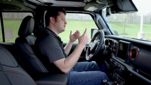 Is it a truck or a Jeep? Jeep Gladiator Mojave Edition In-Depth Review 2021