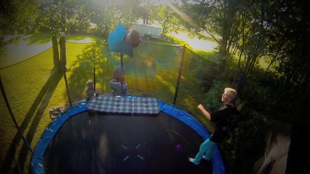 dobbel sideflip twixtor смотреть онлайн