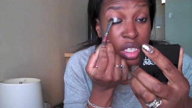 Sleek MakeUP Molten Metal and Brow Kit Review & Demo смотреть онлайн