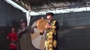 Первое исполнение хита "Я свободен"