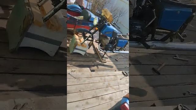 Ставлю новые тормозные колодки . смотреть онлайн