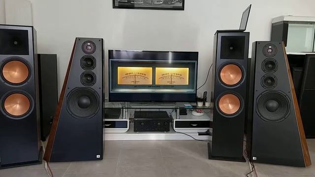 JBL TI5000 Male Voice And Piano смотреть онлайн