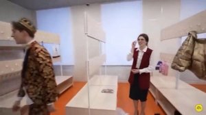 Самый БЕДНЫЙ vs самый БОГАТЫЙ школьник А4
