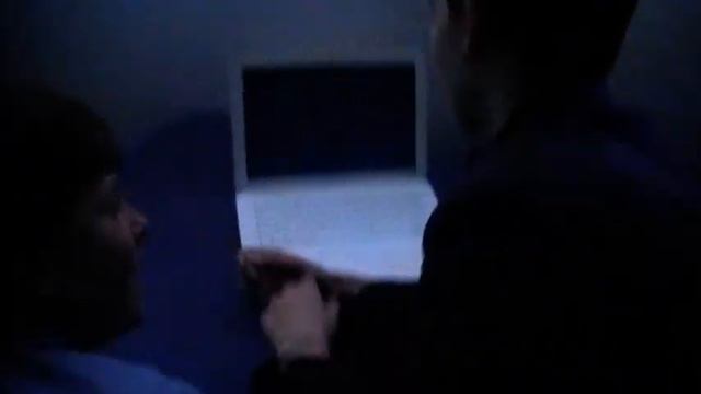 3 Kids install Windows XP Professional on an old Mac when they should have been doing an assessment смотреть онлайн