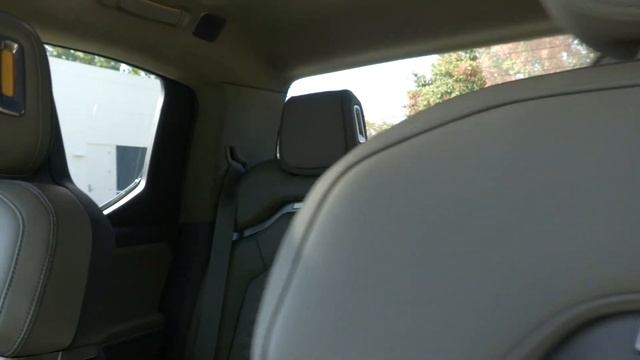 100 Years of Progress: 1922 Milburn Electric and 2022 Rivian R1T смотреть онлайн