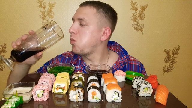 Мукбанг /Роллы /Суши /Mukbang

#мукбанг#роллы#мукбангроллы
