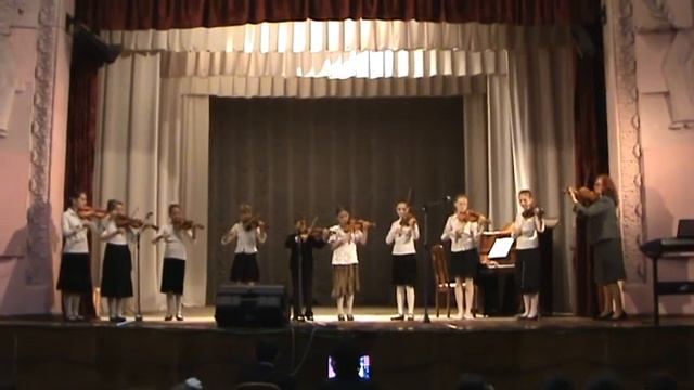 Ансамбль скрипачей "Улыбка".mpg смотреть онлайн