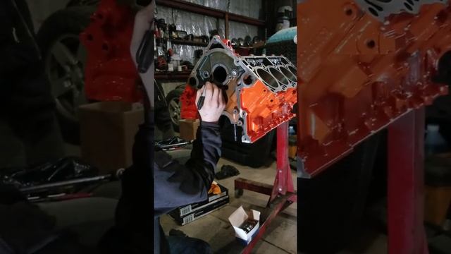 How to install cam bearings in a 3rd Gen 5.7 HEMI, The Correct Way!!! смотреть онлайн