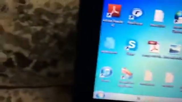SIX YEAR OLD Acer ASPIRE One Working !? смотреть онлайн