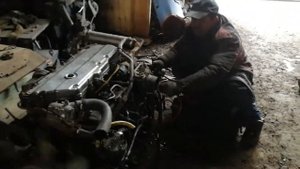 Двигатель 4HK1-XS