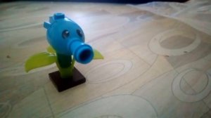 Растения против зомби лего обзор