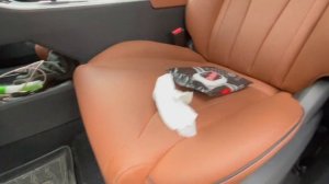 Как почистить кожаные сидения в авто? Пробуем на ОМОДА С5