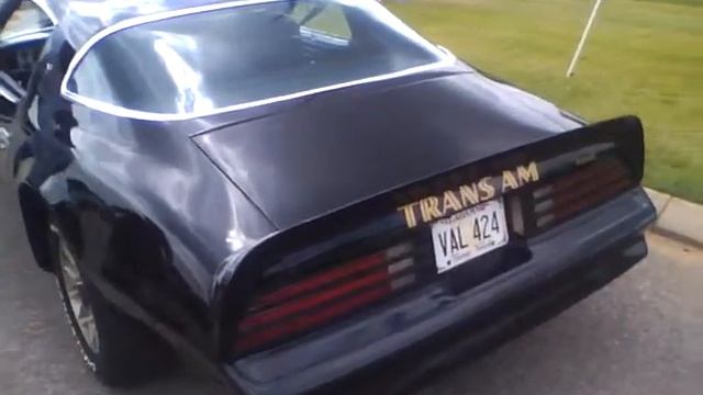 1976 Pontiac Firebird Trans Am смотреть онлайн