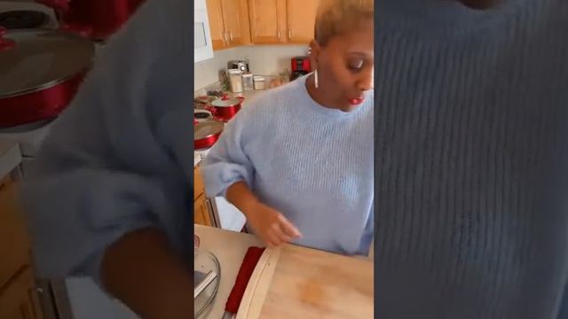 SWEET POTATO AND LENTIL CURRY смотреть онлайн