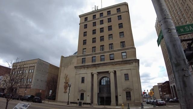 Walking Video in Downtown Pontiac ☁️ /4K/ April 8, 2022 смотреть онлайн