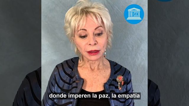 #DíaMundialDelLibro Isabel Allende, Chile смотреть онлайн