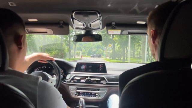 Обзор BMW 7 серии G12 | Расход топлива, комфорт, разгон #BMW #авто #автоподбор смотреть онлайн