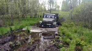 Зил 131 дизель, в грязи