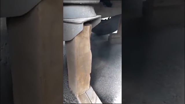 Лайфхак 👍 #дальнобой #прицеп #домкрат смотреть онлайн