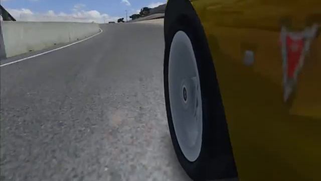 iRacing - Pontiac Solstice at Laguna Seca смотреть онлайн