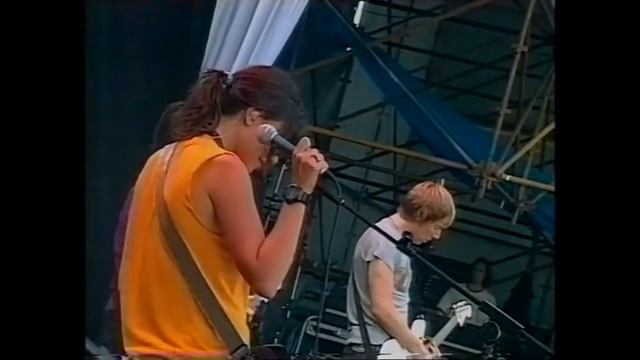 Elastica - Generator - Live Scotland 2000 Stereo HD