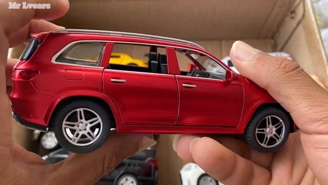 BOX FULL OF METAL CARS DIECAST CARS MODEL CARS, URUS, TANK300, JEEP, LEXUS, AMBULANCE, MERCEDES.