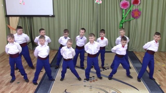 Танец "Моя Россия" смотреть онлайн