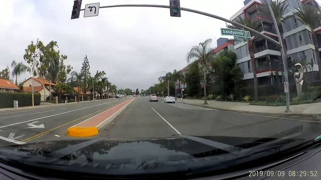 When you try to overtake a tesla in a stop light смотреть онлайн