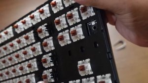 How to Replace Switches on Hotswappable Mechanical Keyboard | Keychron C1 Gateron Brown Switches