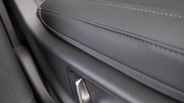 Самый бюджетный премиальный семейный кроссовер - гибрид Li L6 смотреть онлайн