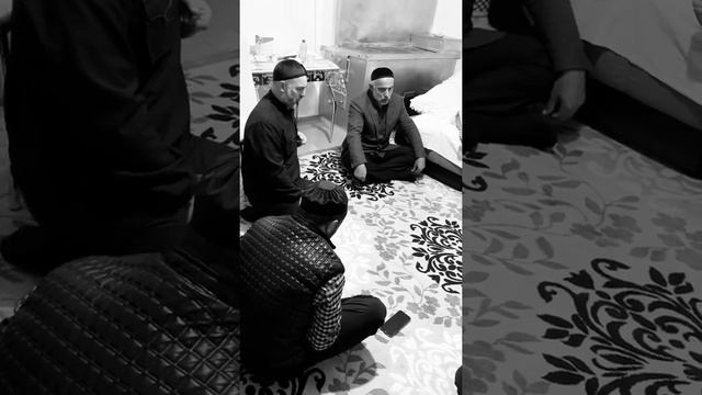 Ч1оаг1а дешаш. Жама1ат зикра т1ехь зикр. У Бlарахоевых - Лечи Итаев смотреть онлайн