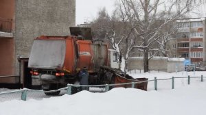 Мусоровоз КО-440-8 на шасси МАЗ-5337 (В 302 ХР 22). Работа.