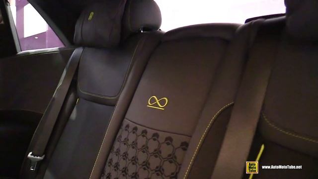 2019 Rolls Royce Ghost Black Badge - Exterior and Interior Walkaround - 2019 Geneva Motor Show смотреть онлайн