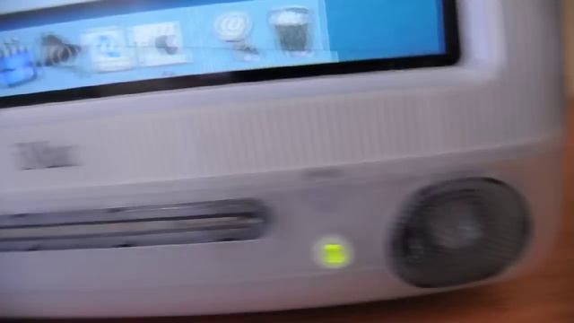 iMac G3 500mhz Graphite ROTTEN FOAMED Speakers! смотреть онлайн