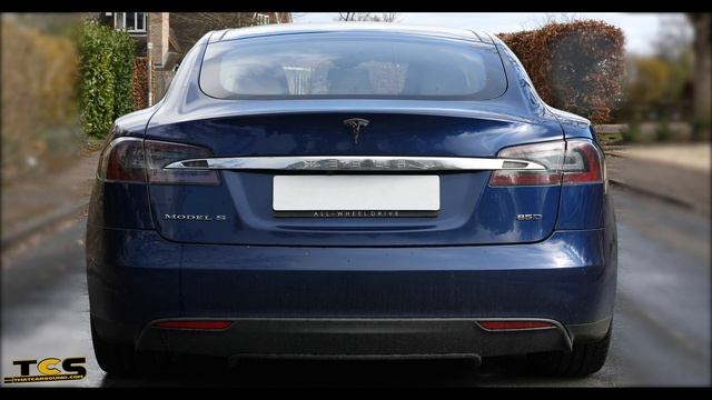 Tesla Model S 85D | Revving | Engine Note & Exhaust Sound смотреть онлайн