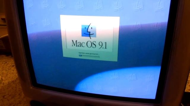 Apple iMac G 3 upgrading - Part 1 смотреть онлайн