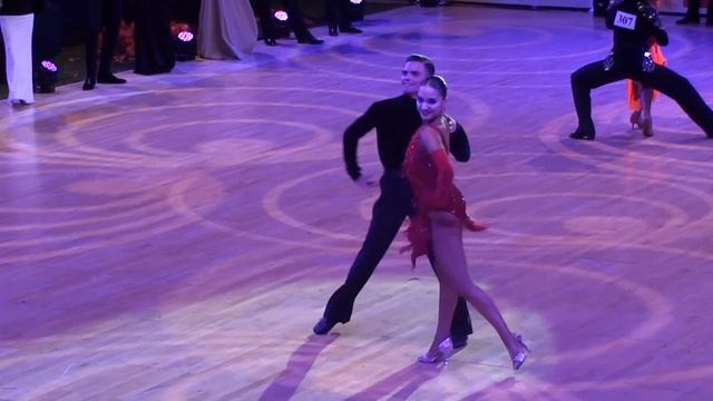 Dmitryy Chechkin - Taisiya Chalbasova Rumba Autumn Moscow 2017 Youth 1 Latin смотреть онлайн