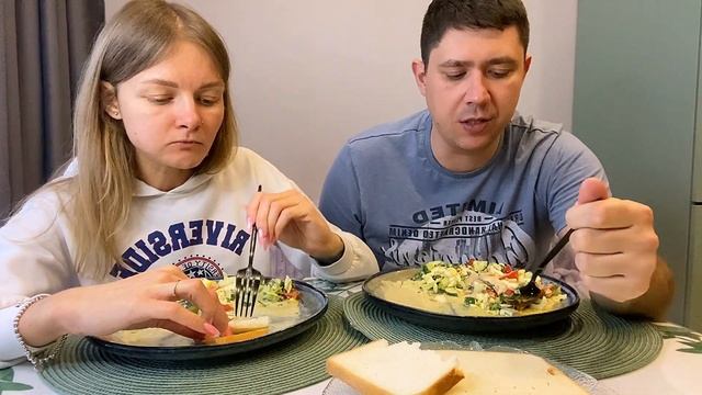 МУКБАНГПриготовила курочку, драники и салатик