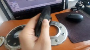 Подгоняем заглушки на дисках Mercedes-Benz W140