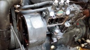 SAWRAJ TRACTOR STARTING PROBLEM ! SAWRAJ TRACTOR BLACK SMOKE PROBLEM ! SAWRAJ PUMP PUMP SETTINGS