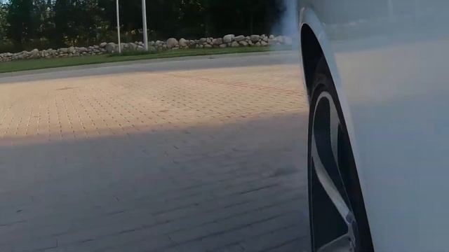 Dodge Challenger 5.7 HEMI смотреть онлайн