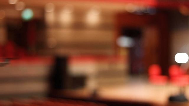 Take a tour on a DRONE around Birmingham Symphony Hall смотреть онлайн