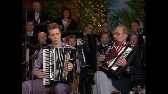 Sally vals (Carl Jularbo) spelad av Gunnar Persson & Anders Larsson смотреть онлайн
