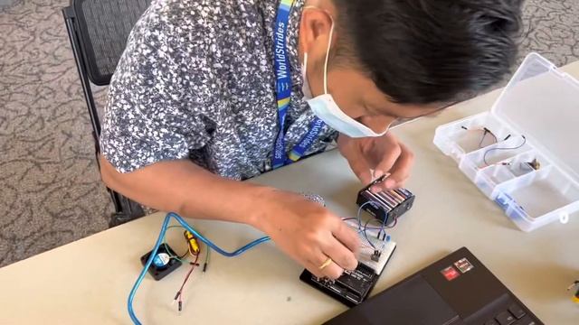 Helicopter Workshop Using Arduino смотреть онлайн